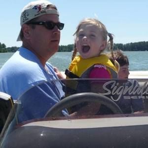 Meet your Posher, Dustin